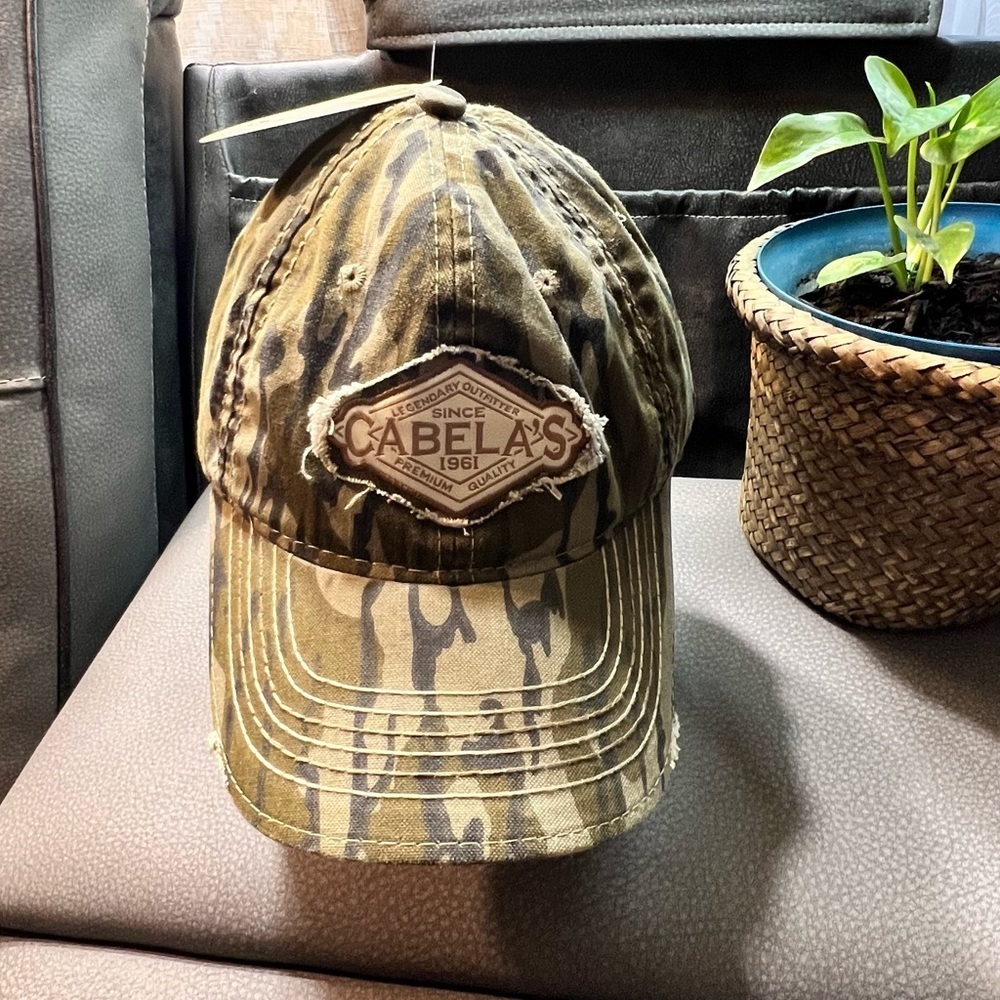 Cabelas hat